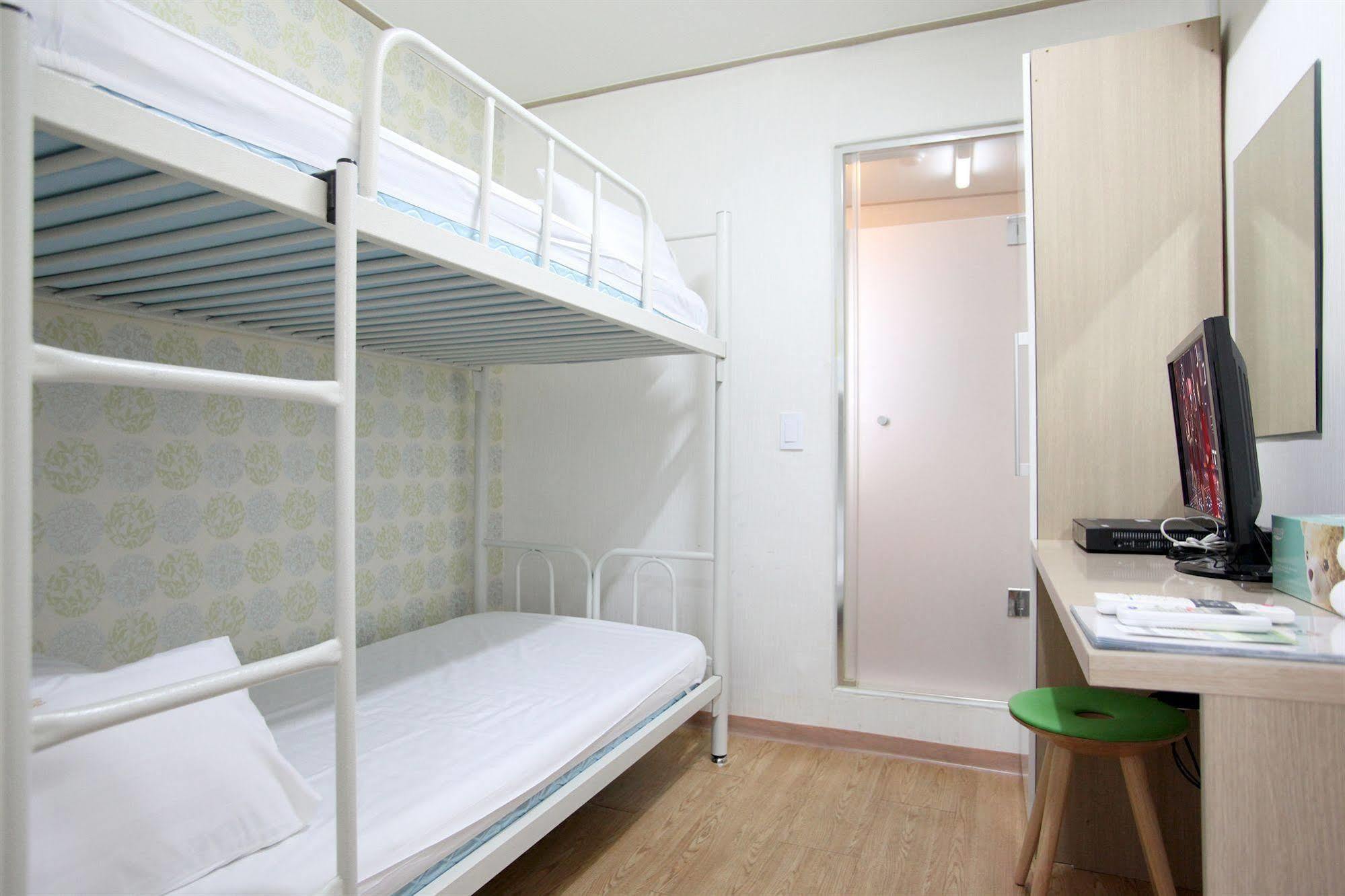 K-Pop Guesthouse Seoul Station Exterior photo